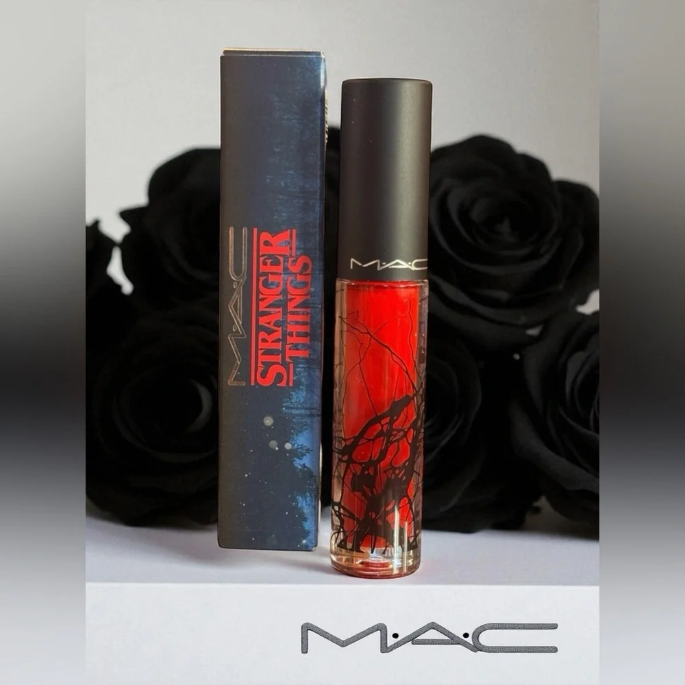 MAC X STRANGER THINGS ROCKIN ROBIN LIPGLASS. LIMITED EDITION. NEW IN BOX.